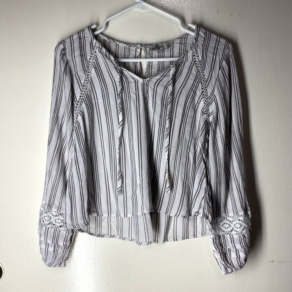 [XS] Hollister Women Crop Puff Sleeves Lace Peasant Top/ White Strips Sz XS